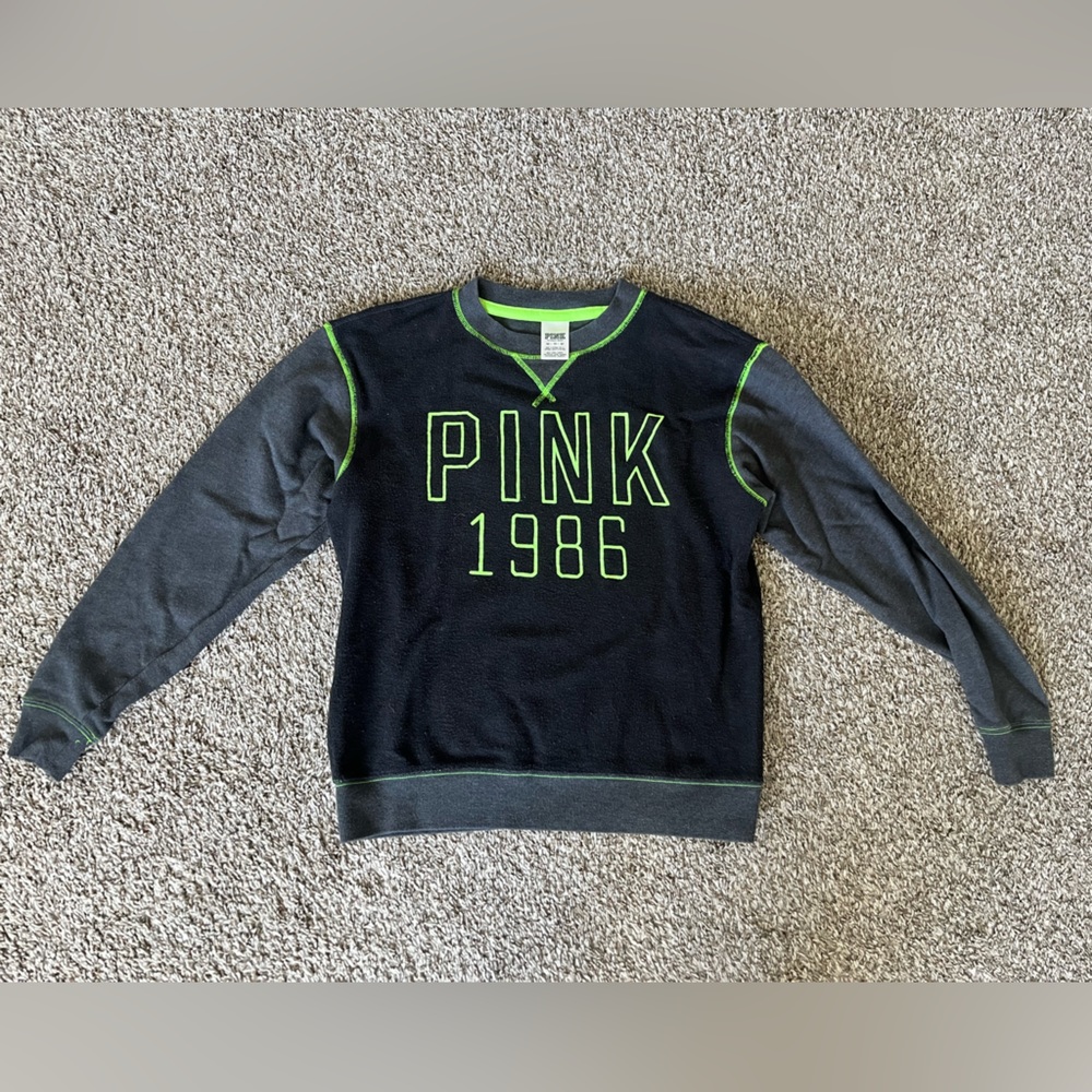PINK crew neck sweatshirt, size XS